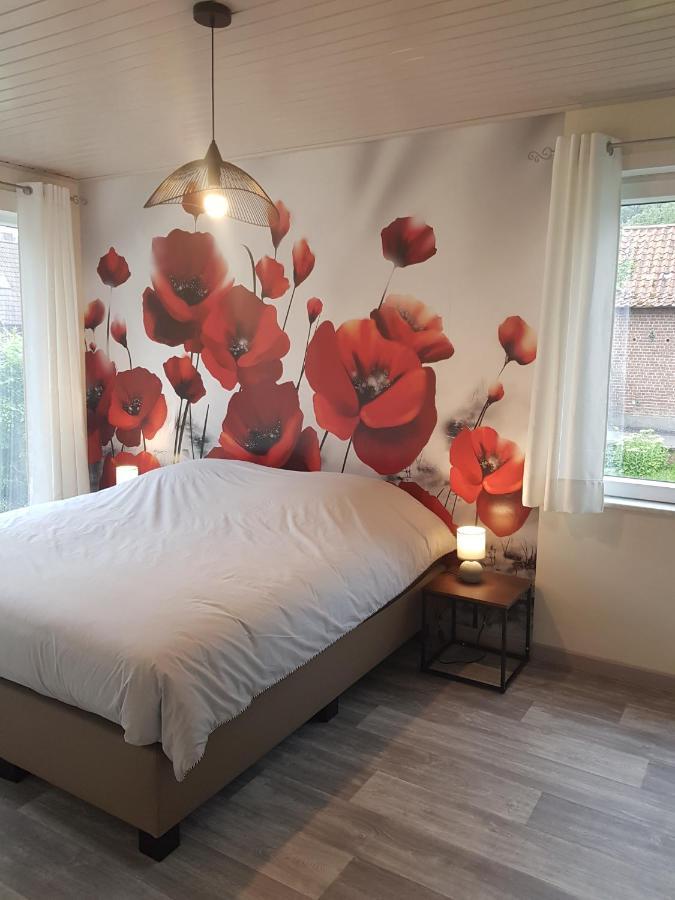 Mary'S Poppies - Bed & Breakfast Blandain Eksteriør billede